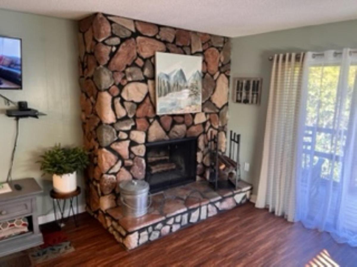 Bearadise Retreat At English Mountain Condo 塞维尔维尔 外观 照片